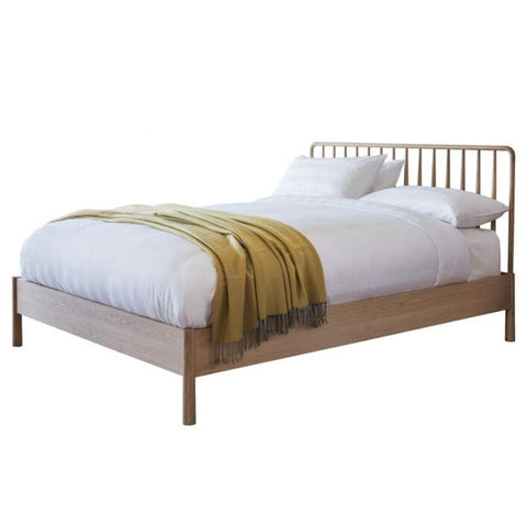 HGF Putney Spindle King Size Bed in Oak Wood - Natural Colour